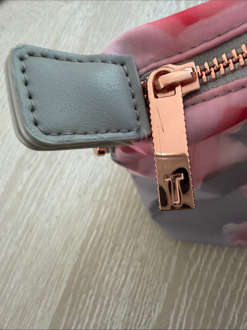 Ted Baker Pink & Grey Floral Tote - Picture 11 of 15